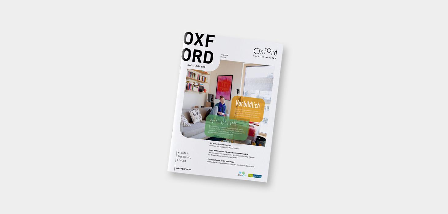 Cover des „Oxford Magazin“ mit einer Frau, die auf einem Sofa sitzt.